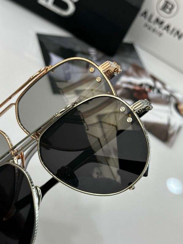 Picture of Balmain Sunglasses _SKUfw48223550fw